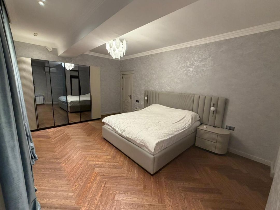 Satılır 5 otaqlı yeni tikili 234 m² — Mənzil, Bakı (8)