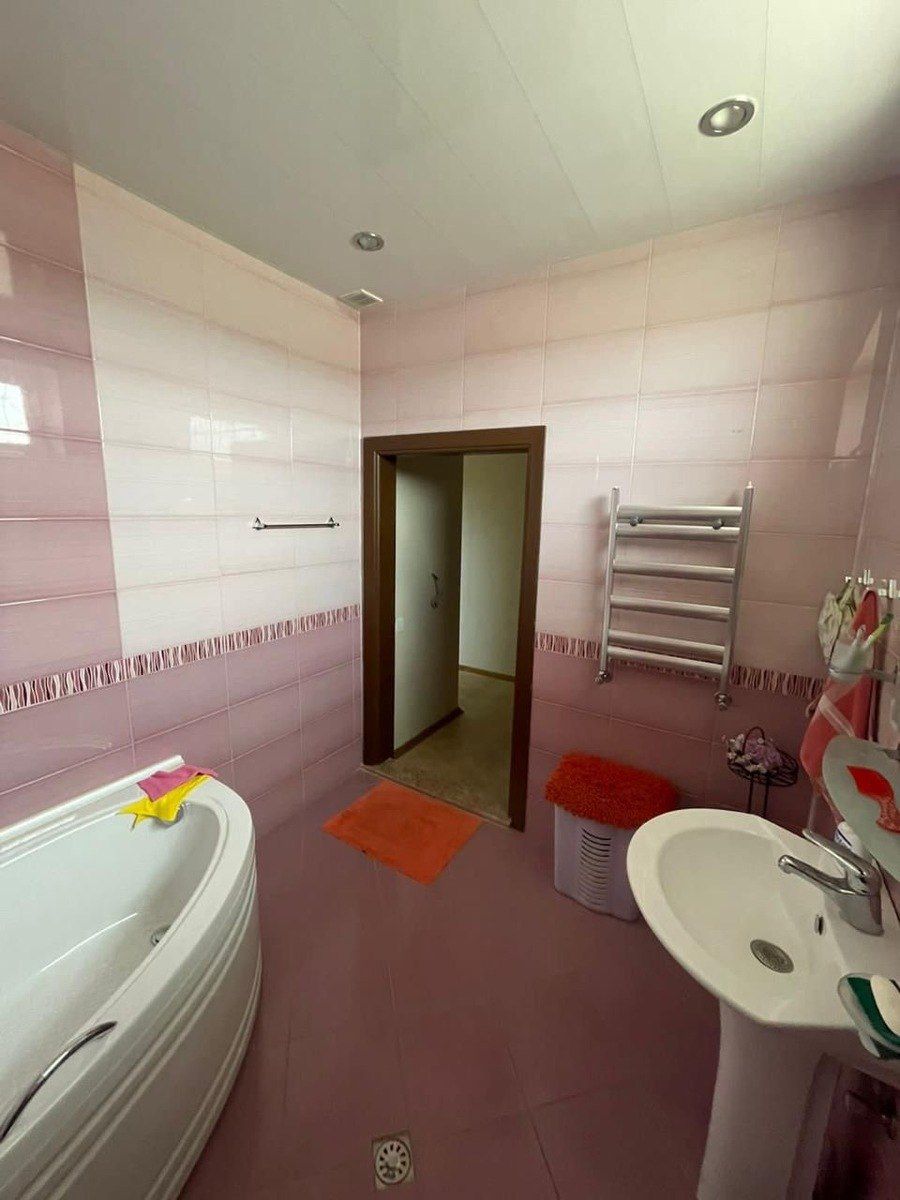 Satılır 6 otaqlı həyət evi/bağ evi 330 m² — Ev, villa, Bakı (9)
