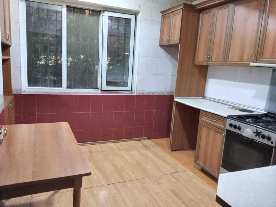 İcarəyə verilir 5 otaqlı köhnə tikili 120 m² — Mənzil, Bakı (4)