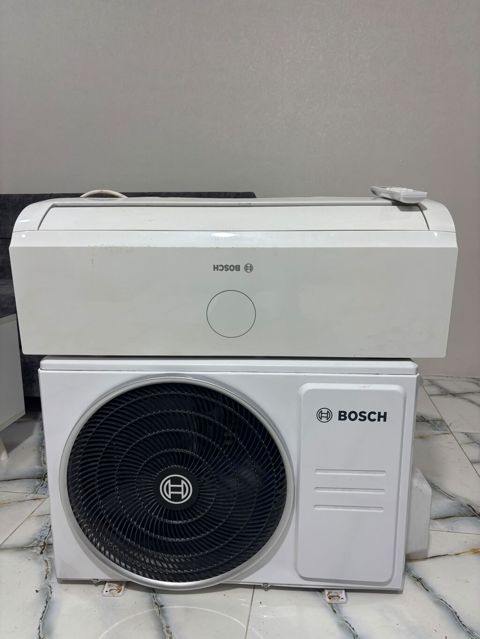 339₼ Bosch kondisioner 35kv 5 ay istifade olunub, qazı yığılıb — Bakı