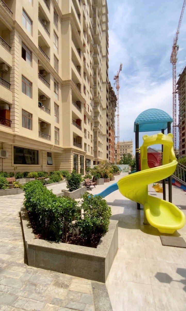 Satılır 4 otaqlı yeni tikili 205 m² — Mənzil, Bakı (3)
