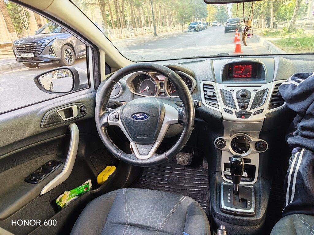 Ford Fiesta, 1.6 L, 2012 il, 219 000 km 99-CR-104 — Avtomobillər, Bakı (4)