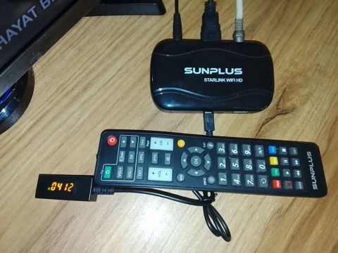 Sunplus Starlink WiFi HD rəqəmsal TV qəbuledicisi və pult - Model — Bakı