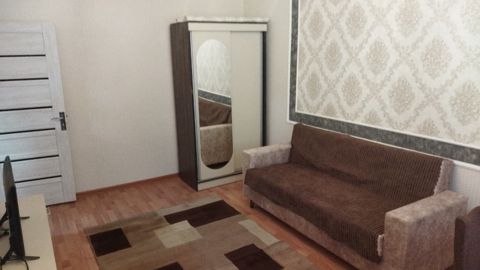 İcarəyə verilir 2 otaqlı köhnə tikili 40 m² — Bakı