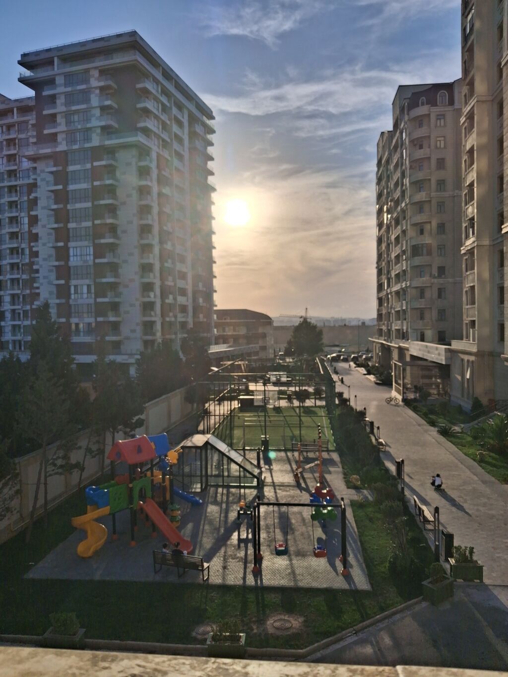 2 otaqlı evdə otaq yoldaşı axtarılır. Evin hər şəraiti mövcuddur — Mənzil, Bakı