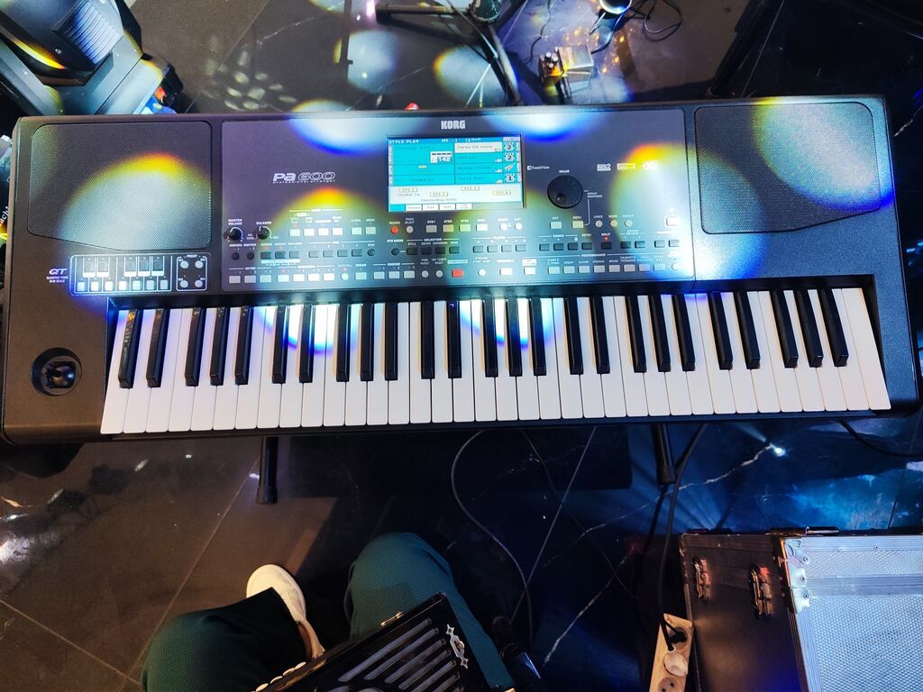 Korg Pa600 Professional Arranger sintezator Alət 2 ildir pakopka — Pianino və digər klaviş alətləri, Gəncə (2)