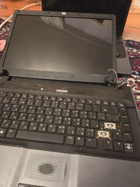 HP 530 seriyalı noutbuk (ekran və klaviatura ilə) 2 eded hp 530. 1 — Bakı
