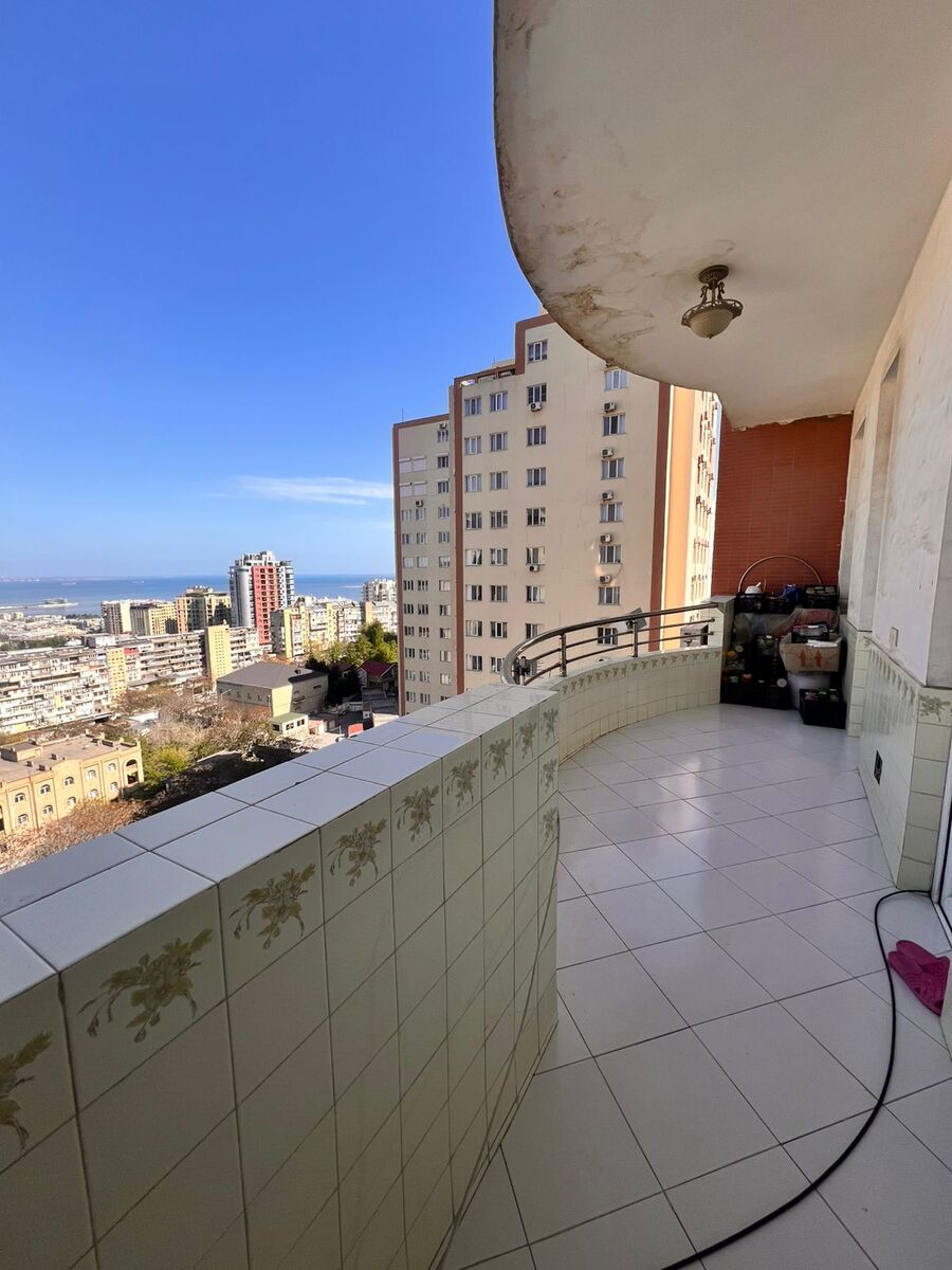 Satılır 4 otaqlı yeni tikili 185 m² — Mənzil, Bakı (10)