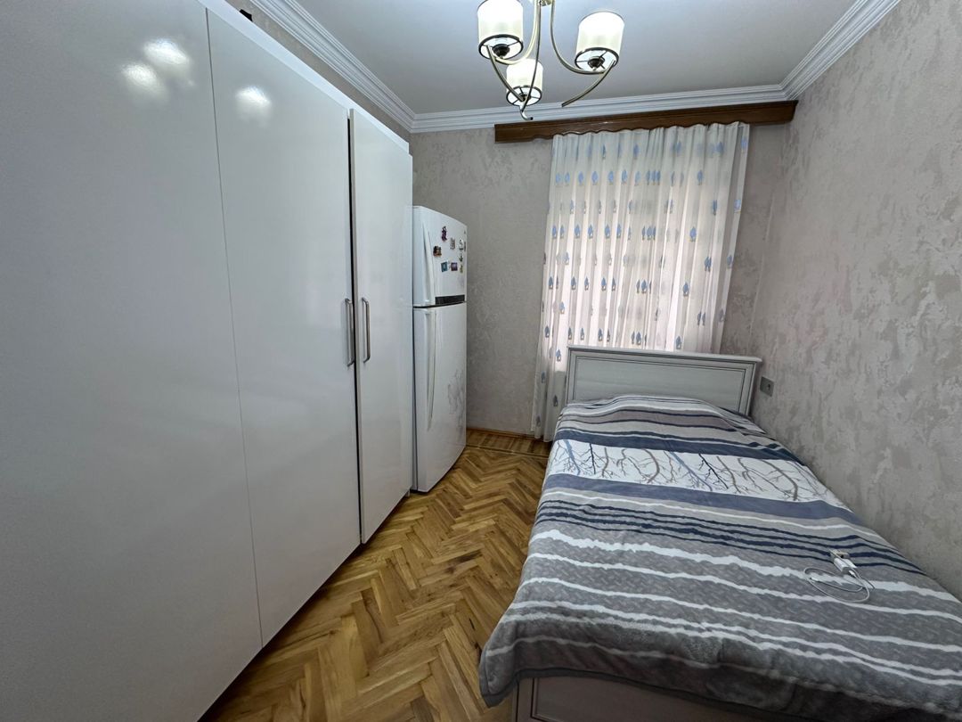 Satılır 4 otaqlı köhnə tikili 110 m² — Mənzil, Bakı (4)