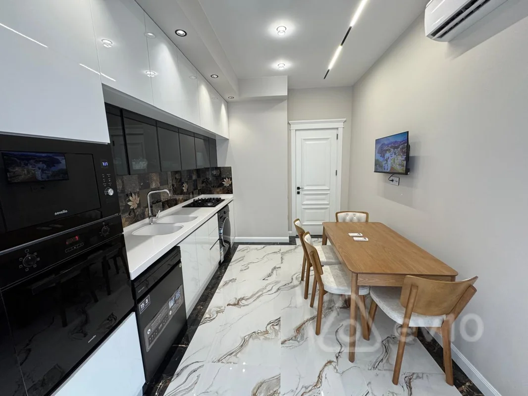 3 otaqlı mənzil, 115 m², Ayaz İsmayılov — kirayə — Mənzil, Bakı (10)