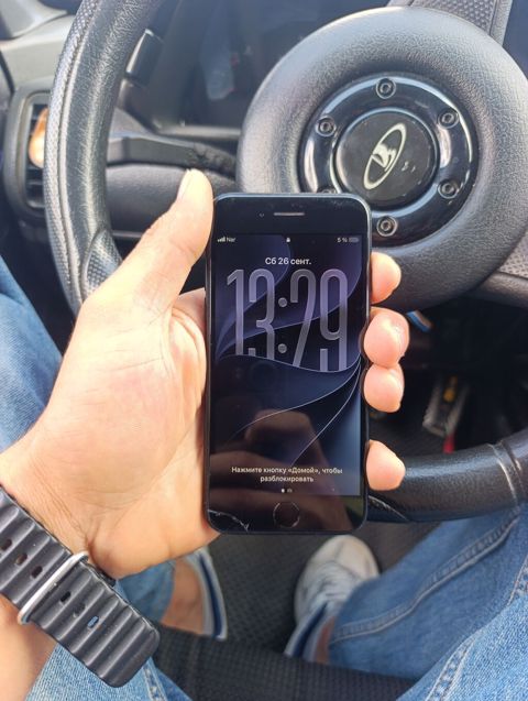 IPhone SE 2020, 64 GB, Black Titanium, Zəmanət, Barmaq izi, Simsiz şarj — Bakı