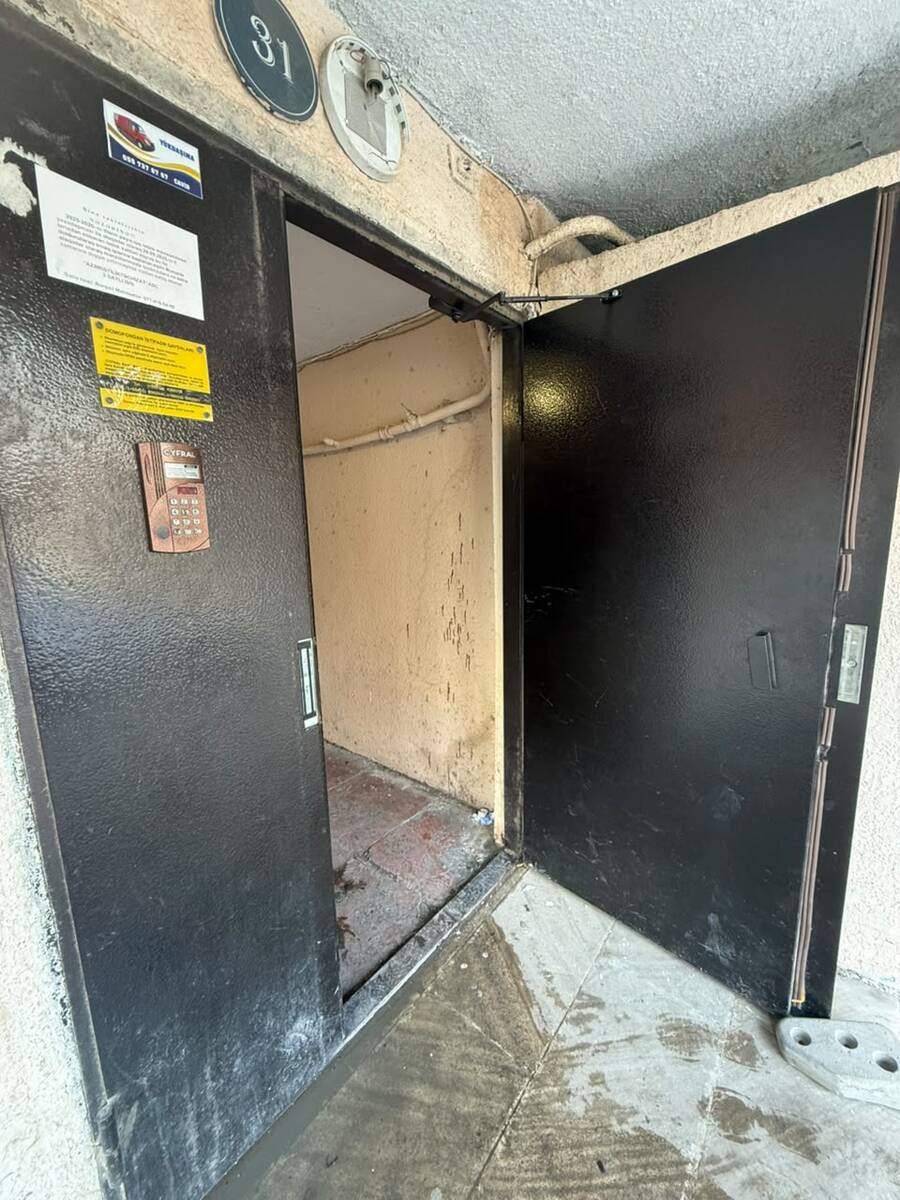 Satılır 2 otaqlı köhnə tikili 65 m² — Mənzil, Bakı (7)