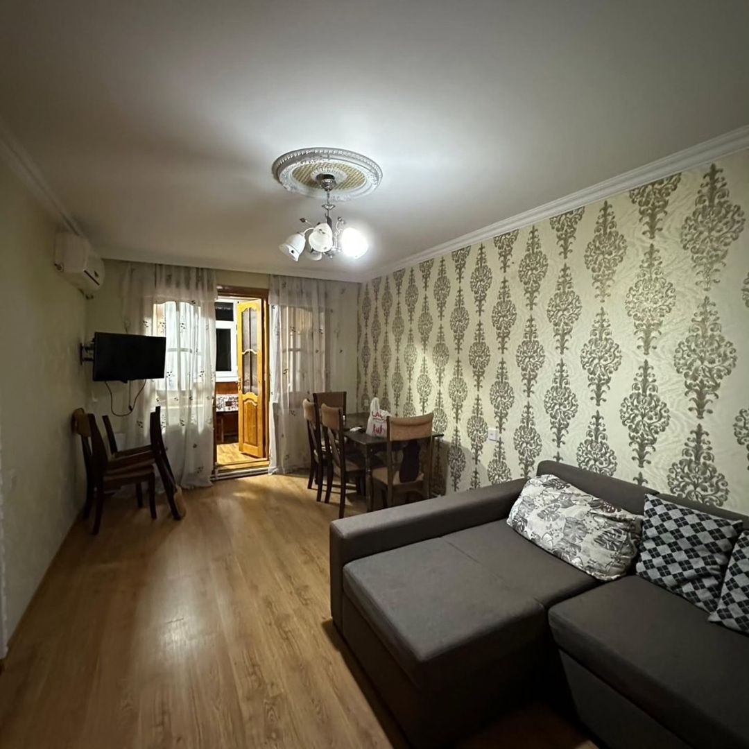 İcarəyə verilir 2 otaqlı köhnə tikili 75 m² — Mənzil, Bakı