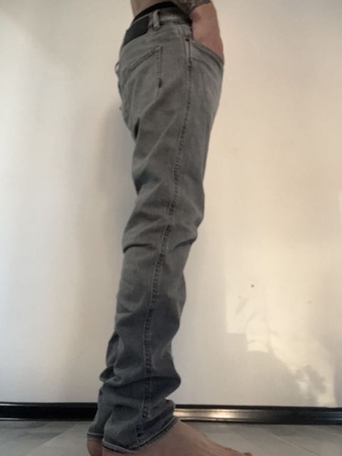 Hugo Boss “Delaware” kişi cins şalvarı – Slim-fit - Rəng: boz (grey — Şalvar və şortlar