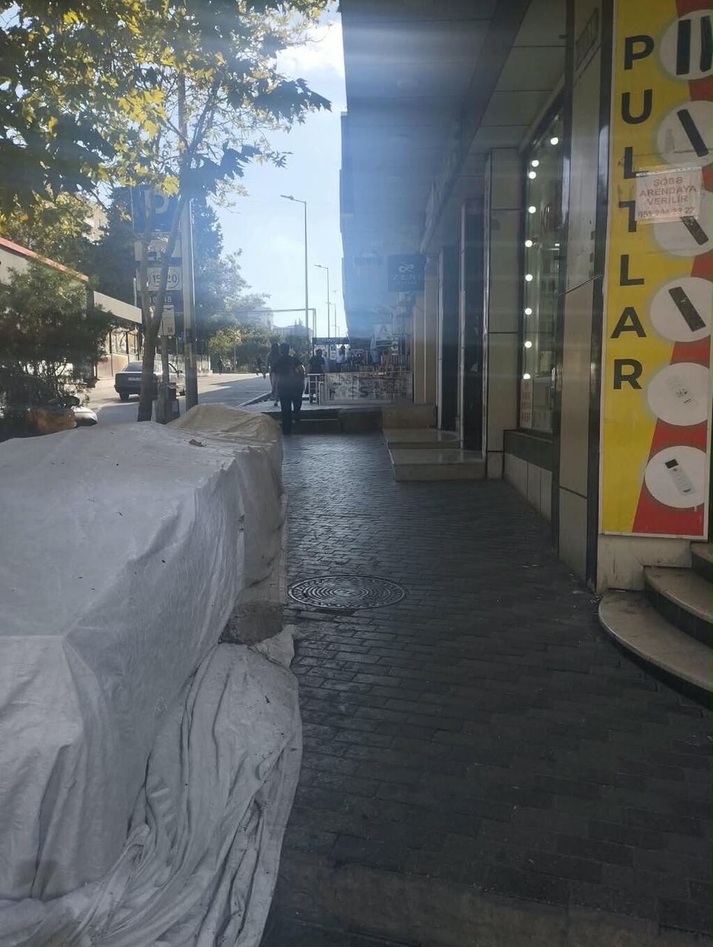 Əhmətli metrosun yaxınlıqı kinoteatır tərəfə Ukranski kruqa yaxın — Əmlak, Bakı (5)