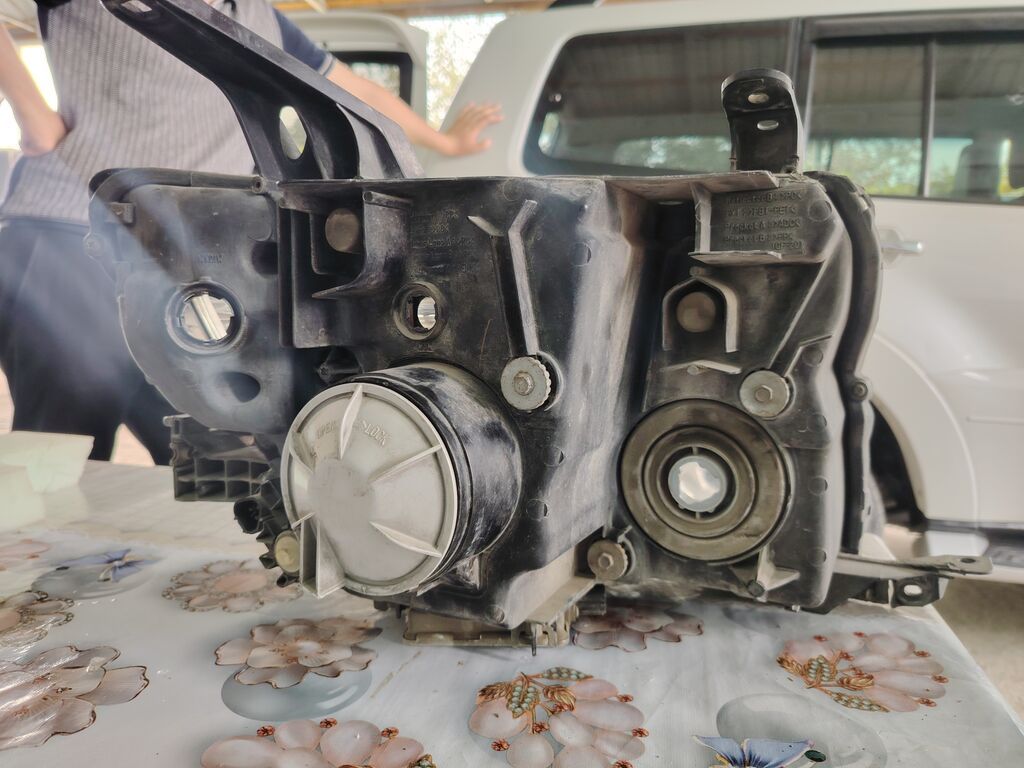 Sol, Yaxın və uzaq vuran işıqlar Mitsubishi, Orijinal, İşlənmiş — Avtomobil işığı, Bakı (2)