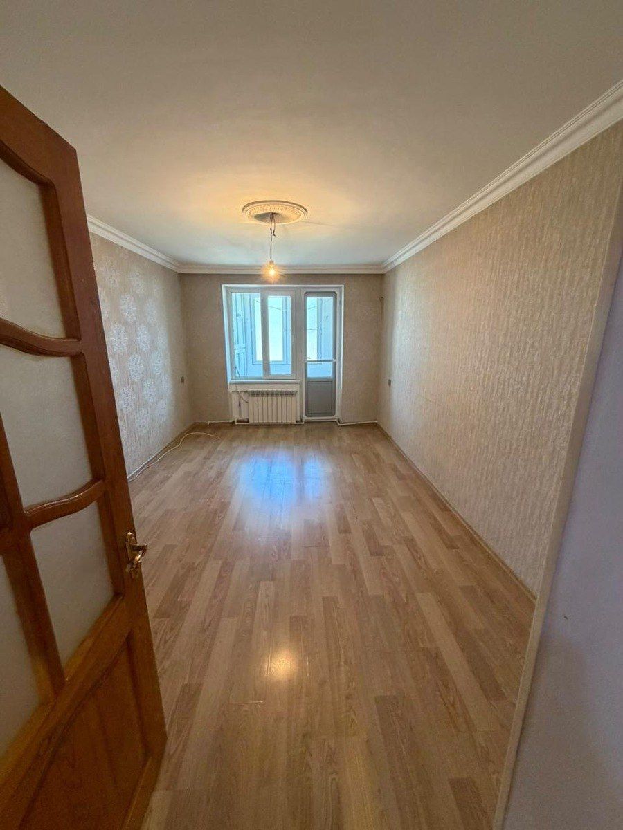 Satılır 3 otaqlı köhnə tikili 75 m² — Mənzil, Bakı (2)