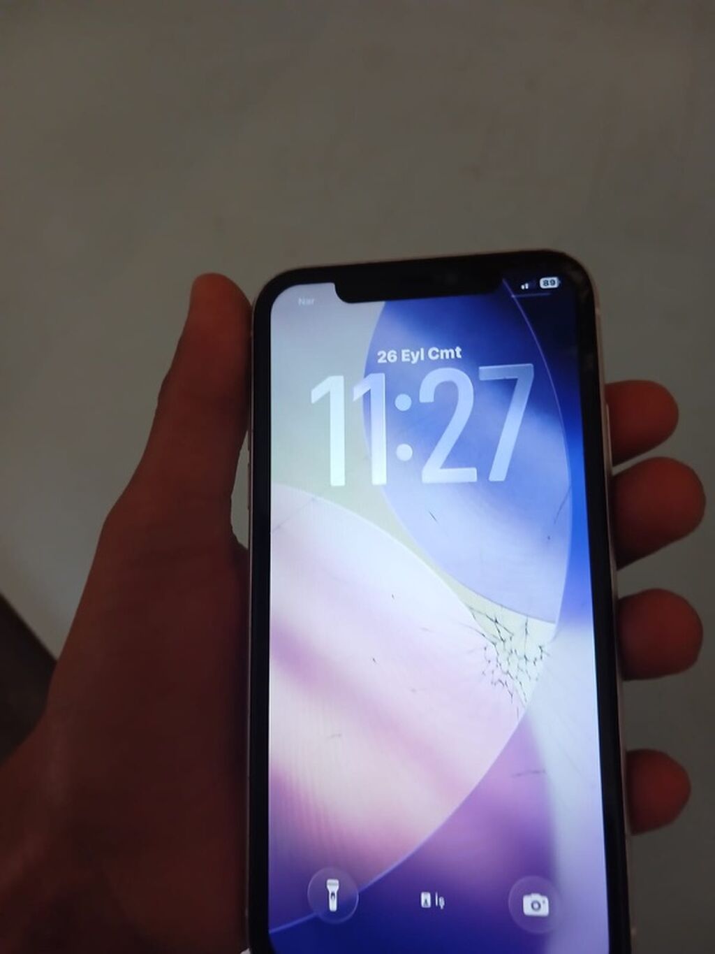 IPhone 11, Ağ, Qırıq, Barmaq izi, Face ID — Apple iPhone, Quba (2)