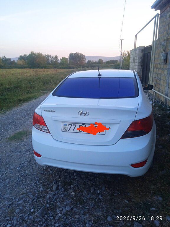 Hyundai Accent, 1.6 L, 2014 il, 182 000 km — Avtomobillər, Şəki (2)
