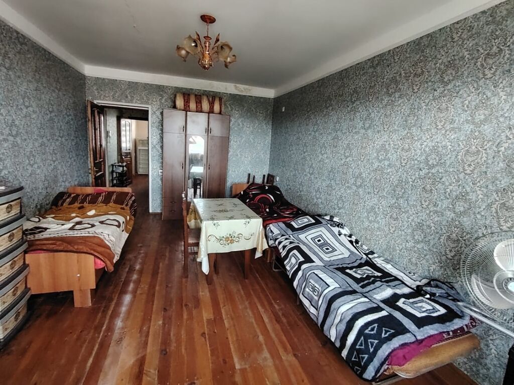 Qaracuxur qes 104 mektebin yani yol qiraqinda 5 mertebenin 4 cu — Mənzil, Bakı (4)