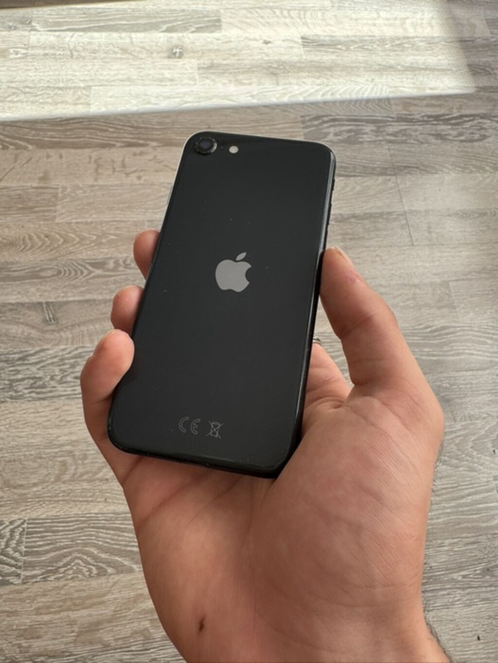 IPhone SE 2020, 64 GB, Qara, Barmaq izi — Apple iPhone, Bakı