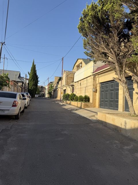 Satılır 4 otaqlı həyət evi/bağ evi 150 m² — Bakı
