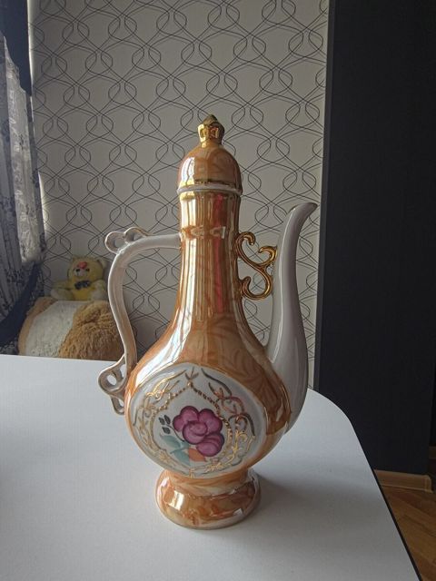 Farfor dekorativ dolça — Bakı