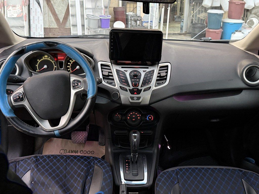 Ford Fiesta, 1.6 L, 2010 il, 300 000 km 99-ZL-782 — Avtomobillər, Bakı (6)
