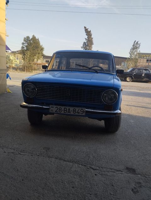 Lada (vaz) 21011, 1976 il — Bakı
