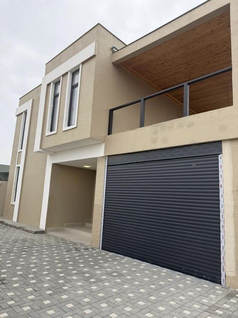 Satılır 5 otaqlı həyət evi/bağ evi 180 m² — Bakı