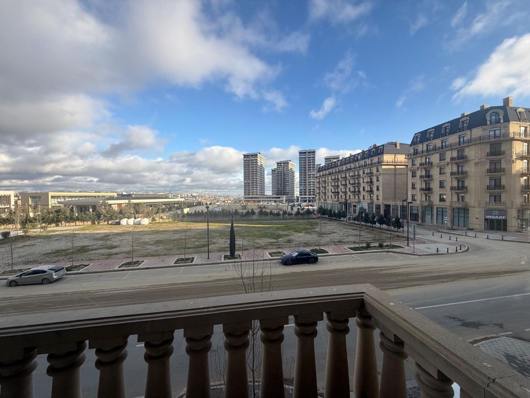 Satılır 5 otaqlı yeni tikili 195 m² — Mənzil, Bakı (10)