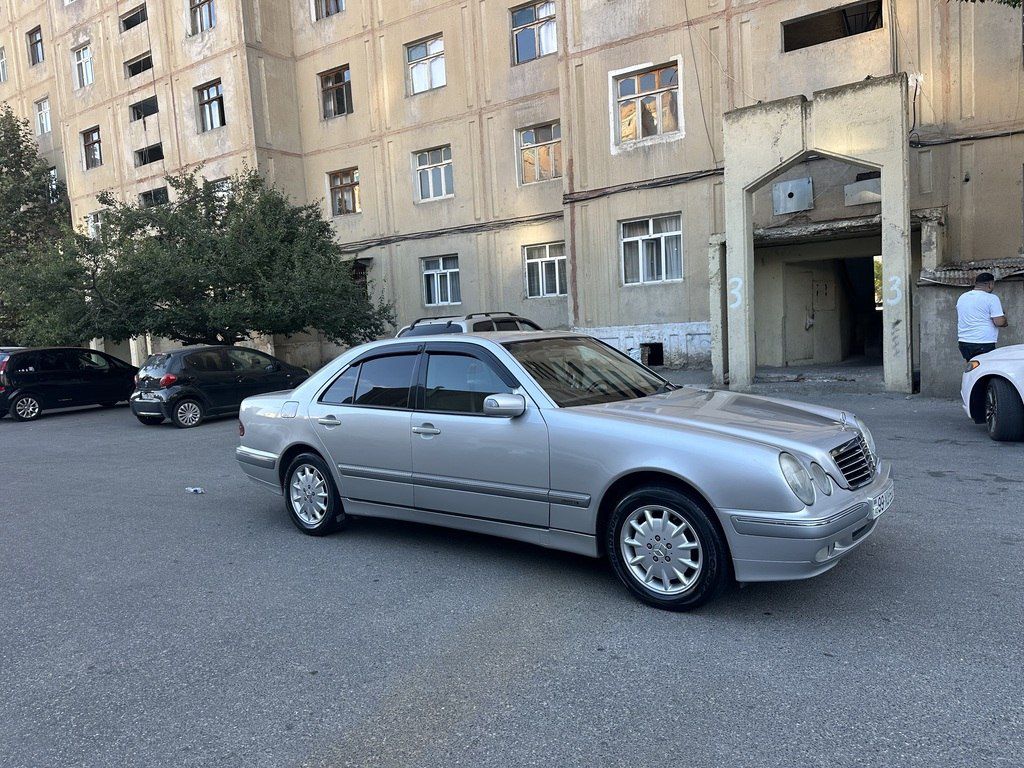 Mercedes E 220, 2.2 L, 2000 il, 297 000 km 99-XU-530 — Avtomobillər, Bakı (3)