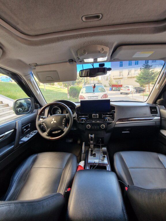 Mitsubishi Pajero, 3.5 L, 2010 il, 194 000 km 88-CL-071 — Avtomobillər, Bakı (6)