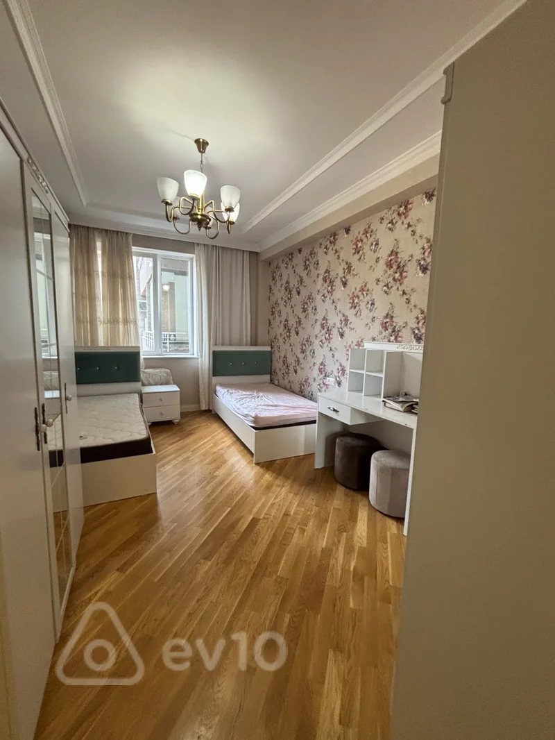 4 otaqlı mənzil, 220 m², Nizami küç — kirayə — Mənzil, Bakı (6)