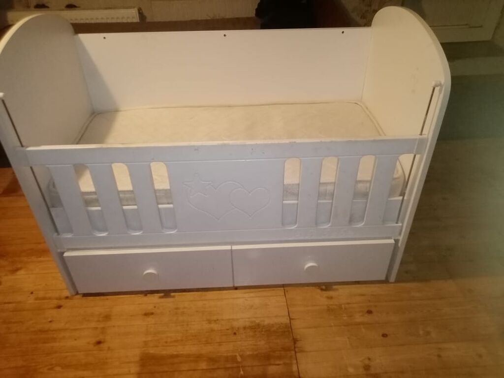 Oğlan və qız üçün, İşlənmiş, Dördbucaq, Beşik, Dəst ilə, Matras ilə, Yellənmə mexanizmi ilə — Bəşikləri, Bakı (5)