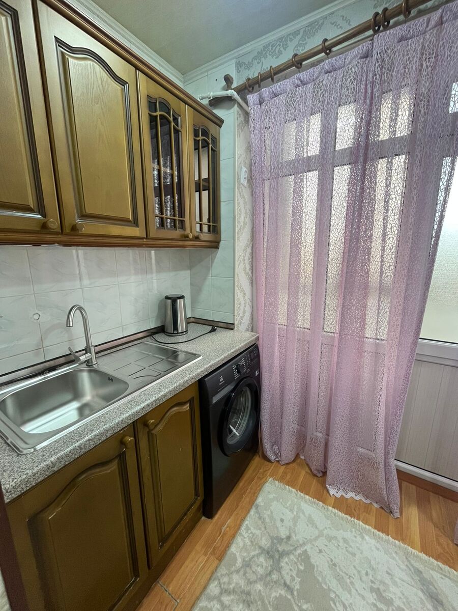 İcarəyə verilir 2 otaqlı köhnə tikili 65 m² — Mənzil, Bakı (11)