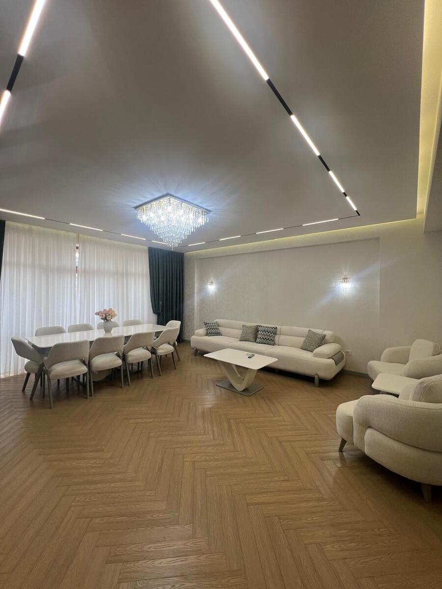 Satılır 4 otaqlı yeni tikili 186 m² — Mənzil, Bakı (2)