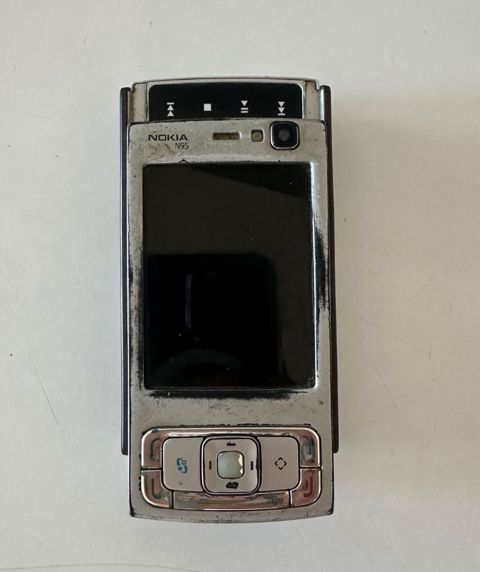 Nokia N95, rəng - Gümüşü, Düyməli — Bakı