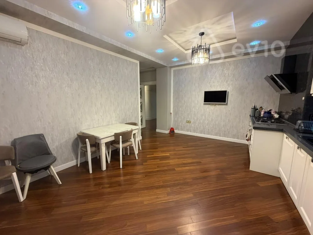 4 otaqlı mənzil, 200 m², Xocalı prospekti — kirayə — Mənzil, Bakı (6)