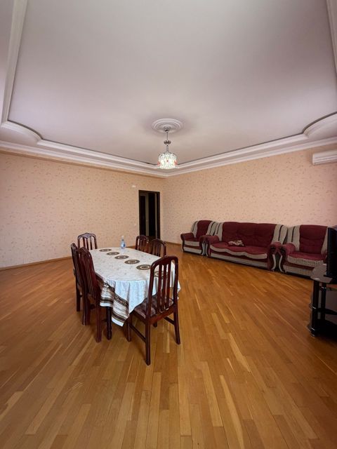 Satılır 3 otaqlı yeni tikili 135 m² — Bakı