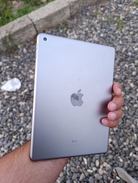 Apple iPad 5-ci nəsil — Bakı