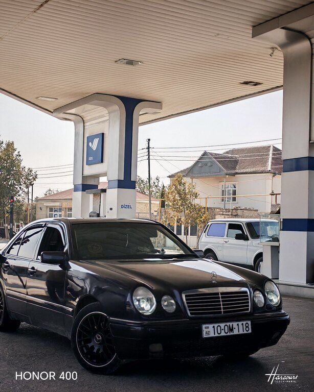 Mercedes E 240, 2.4 L, 1999 il, 500 000 km 10-OM-118 — Avtomobillər, Bakı (2)