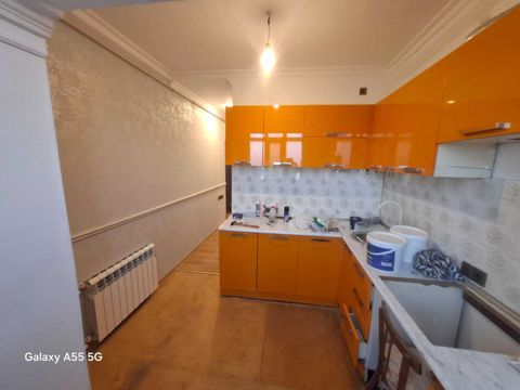 Satılır 2 otaqlı köhnə tikili 50 m² — Bakı
