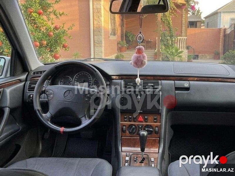Mercedes E 220, 2001 il — Avtomobillər, Bakı (2)