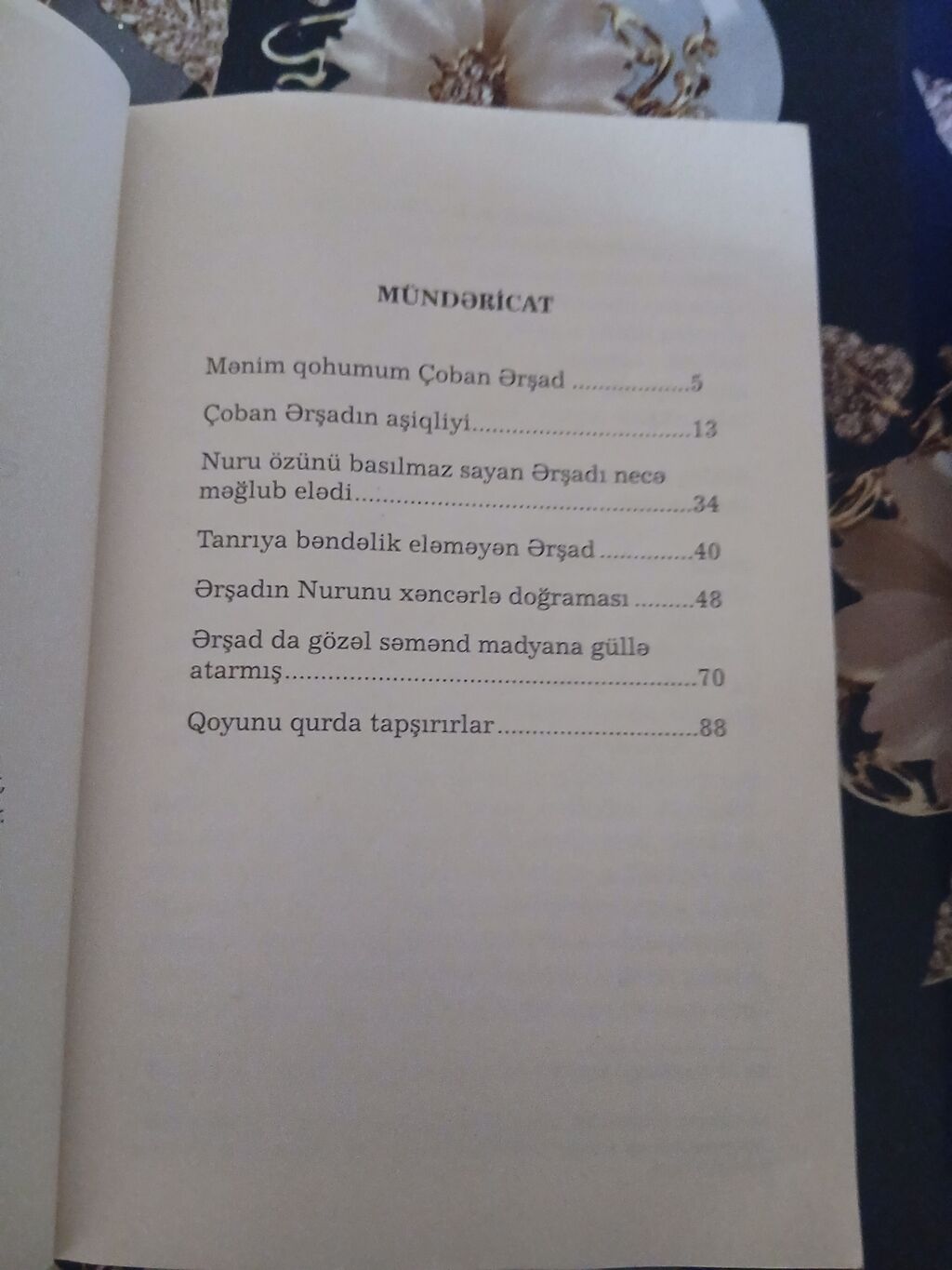 Sadəcə 2 həftə öncə alınıb Kitab: Üçatılan Müəllif: İlyas Əfəndiyev — Kitablar, Gəncə (3)