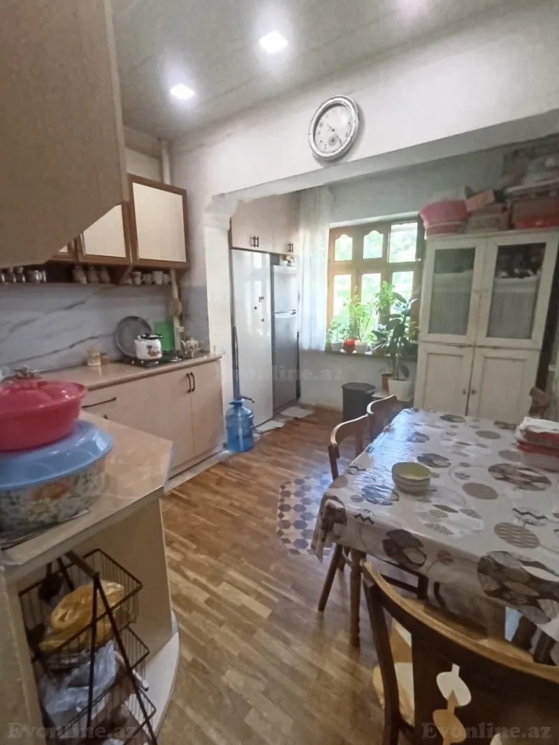 Satılır 3 otaqlı Mənzil Köhnə tikili 80 m² Bakı, Binəqədi r., Azadlıq prospekti m., 8-ci mikrorayon — Mənzil, Bakı (7)