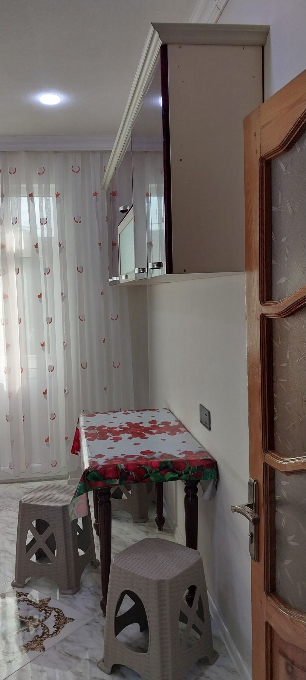 Kirayə mənzil – 2-ci mərtəbə, ayrı giriş - 2 otaqlı plan: geniş qonaq — Mənzil, Masazır (9)
