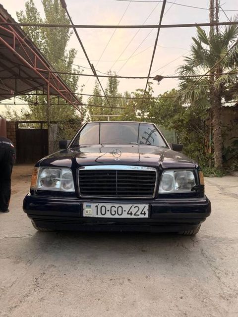 Mercedes 220 E, 2.2 L, 1993 il, 636 233 km — Bakı