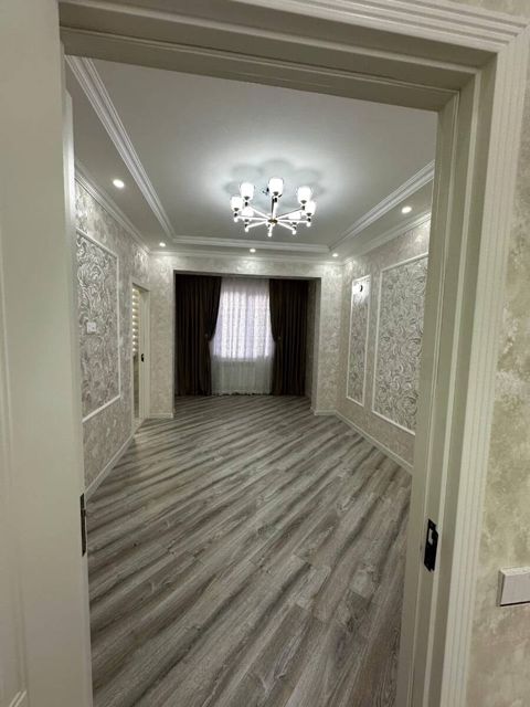 Satılır 2 otaqlı köhnə tikili 76 m² — Bakı