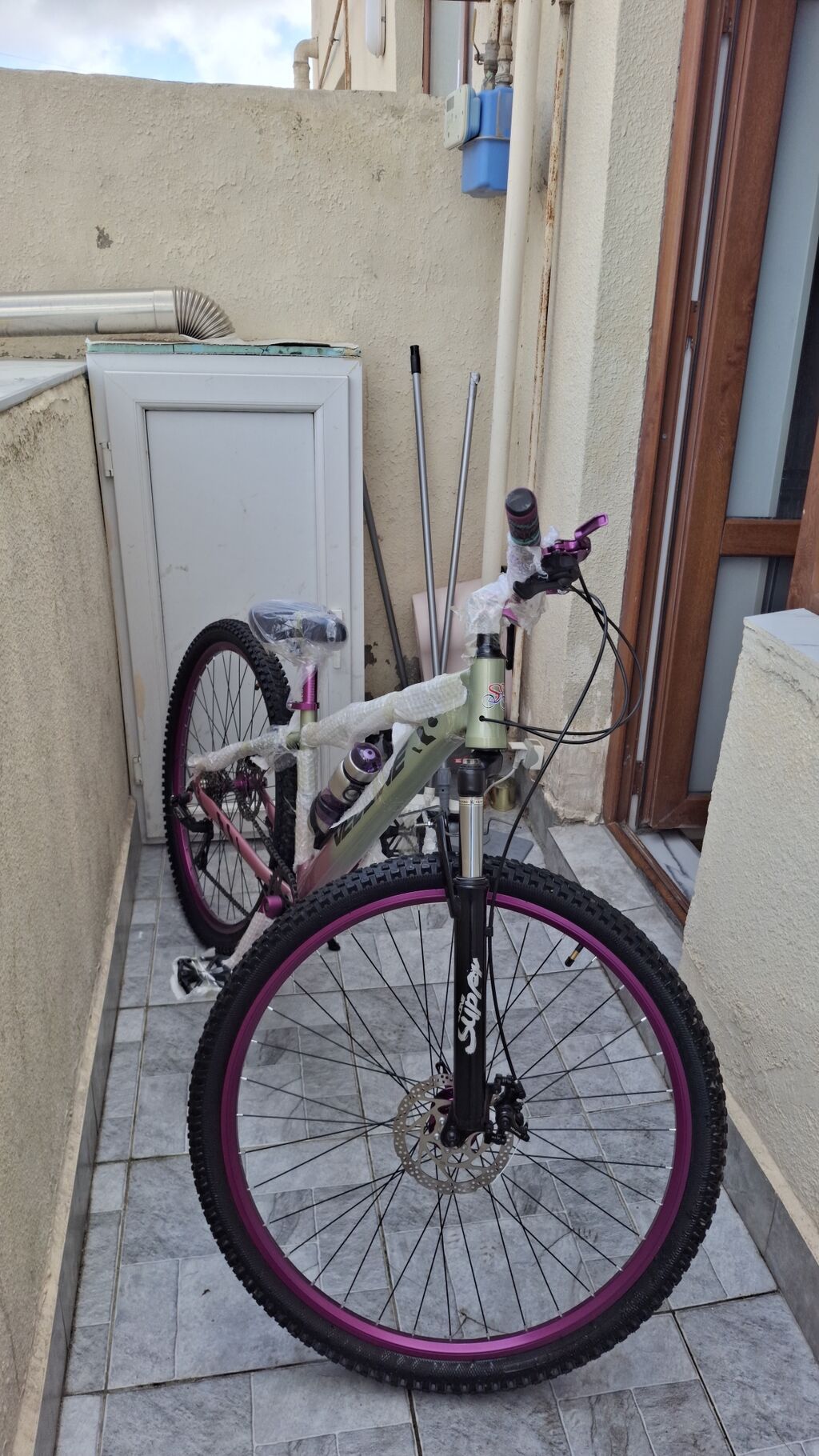 Velosiped – dağ tipli, 29” təkərli Xüsusiyyətlər: - Çərçivə: yüngül — Dağ velosipedləri, Bakı (3)